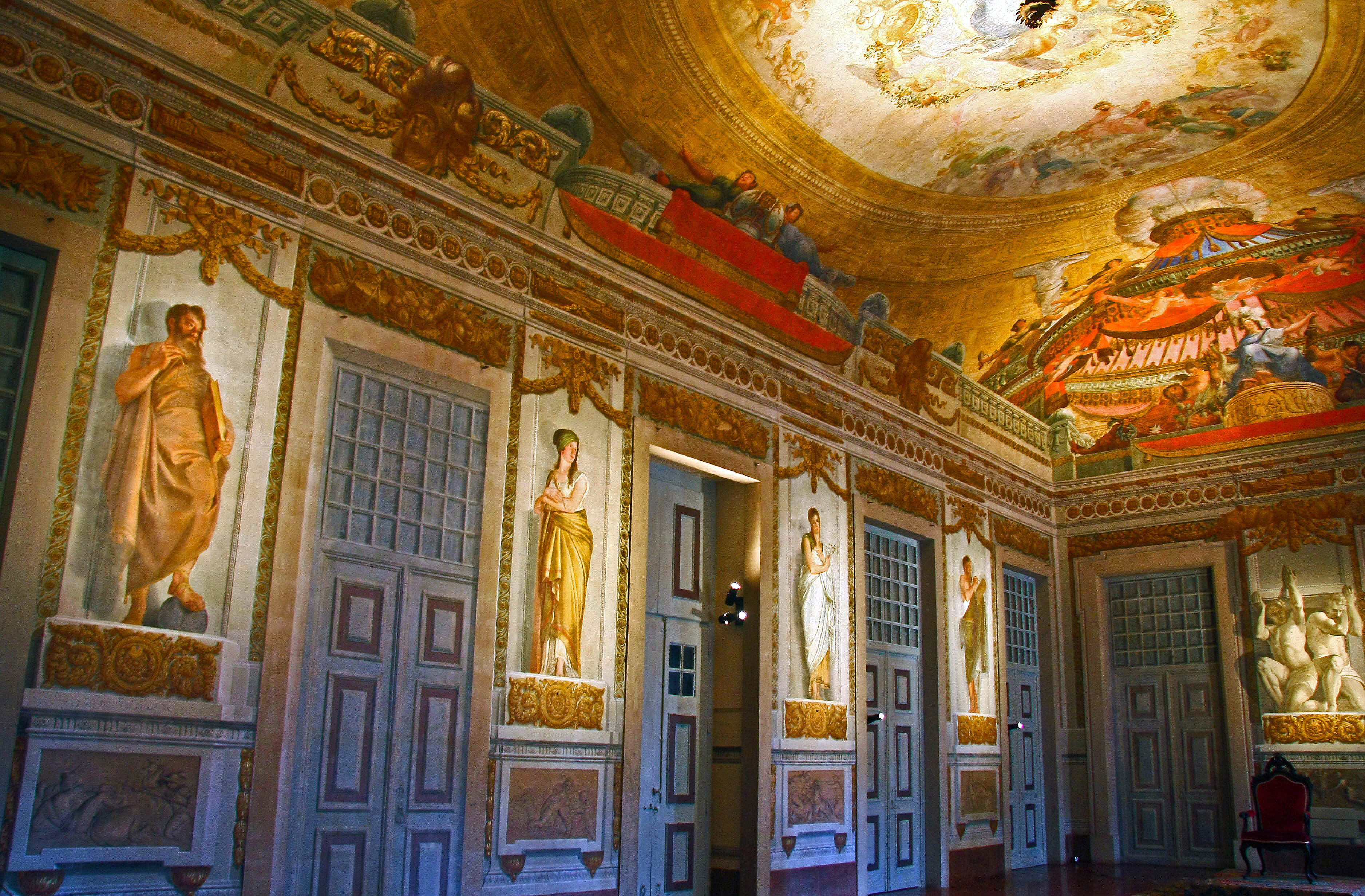 A decorated room inside Mafra National Palace